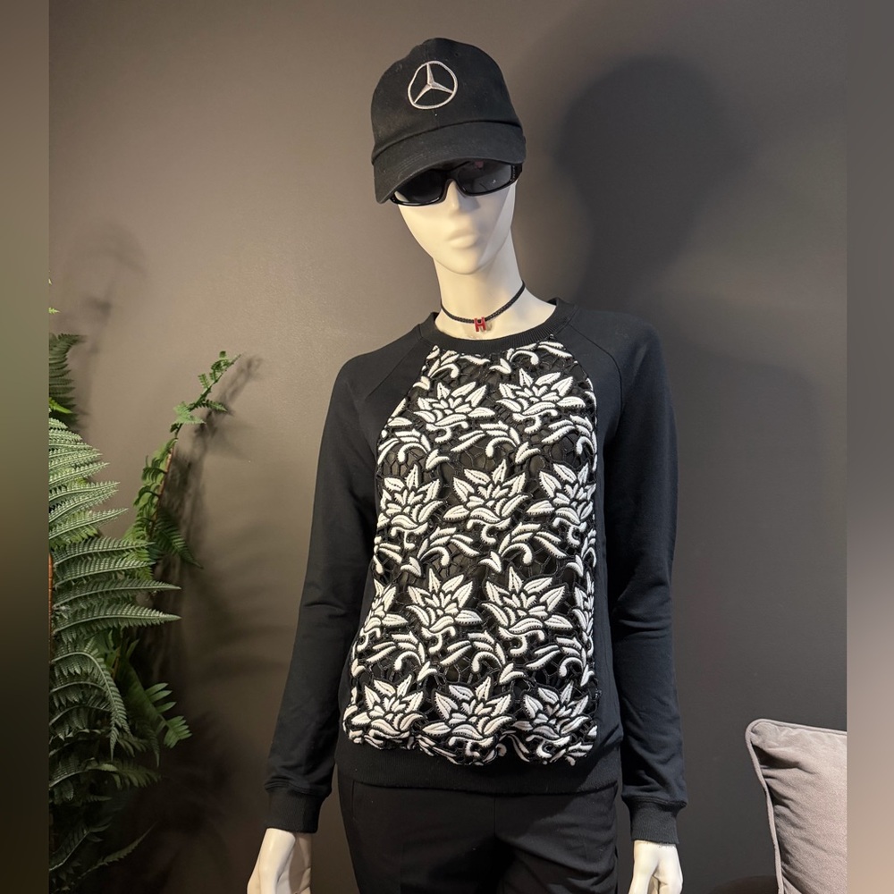 Sam Edelman flower crochet at the front sweatshirt